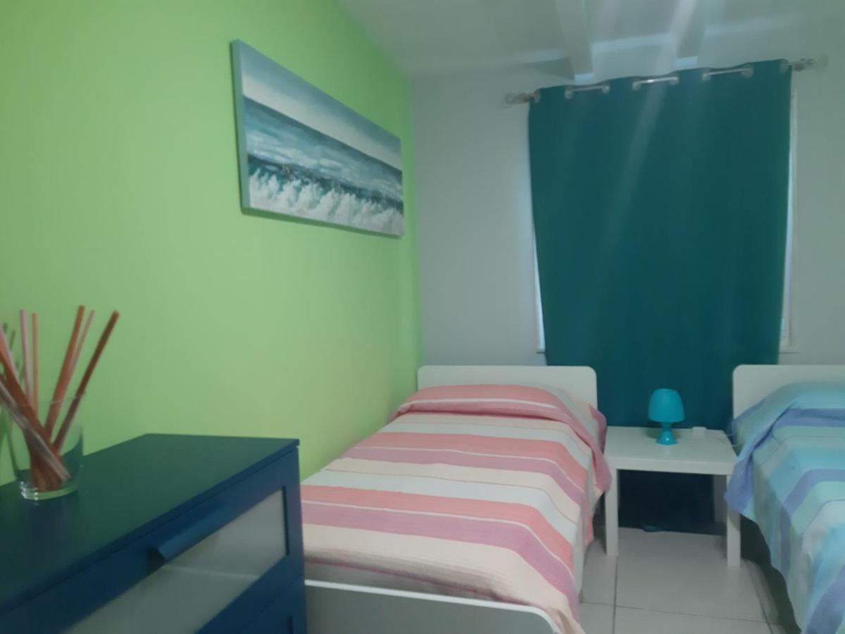 Attico Con Terrazza A Bari Apartment Luaran gambar